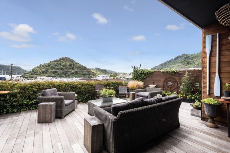 Photo of property in 1b Seaview Crescent, Picton, 7220