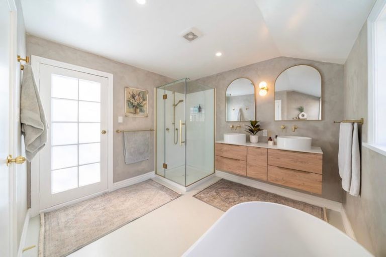 Photo of property in 5 Plateau Road, Te Marua, Upper Hutt, 5018