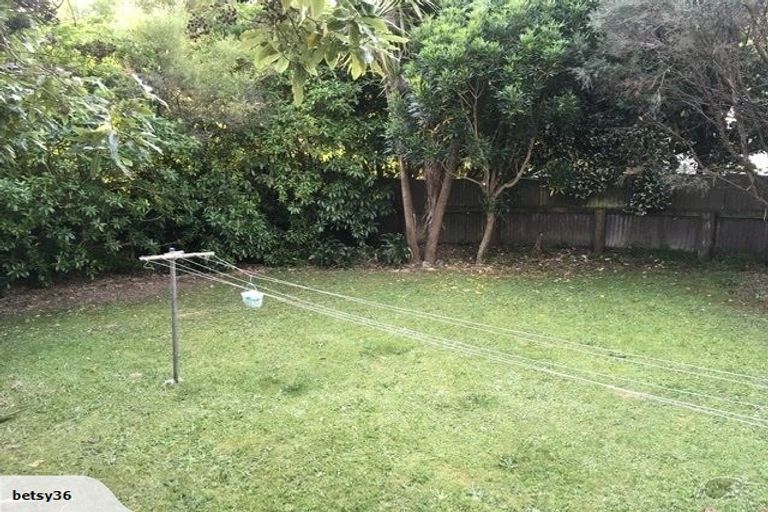 Photo of property in 8 Bernadette Street, Brown Owl, Upper Hutt, 5018