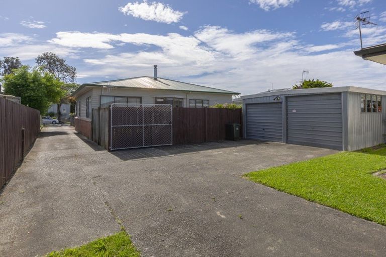 Photo of property in 2/15 Bedford Road, Marewa, Napier, 4110