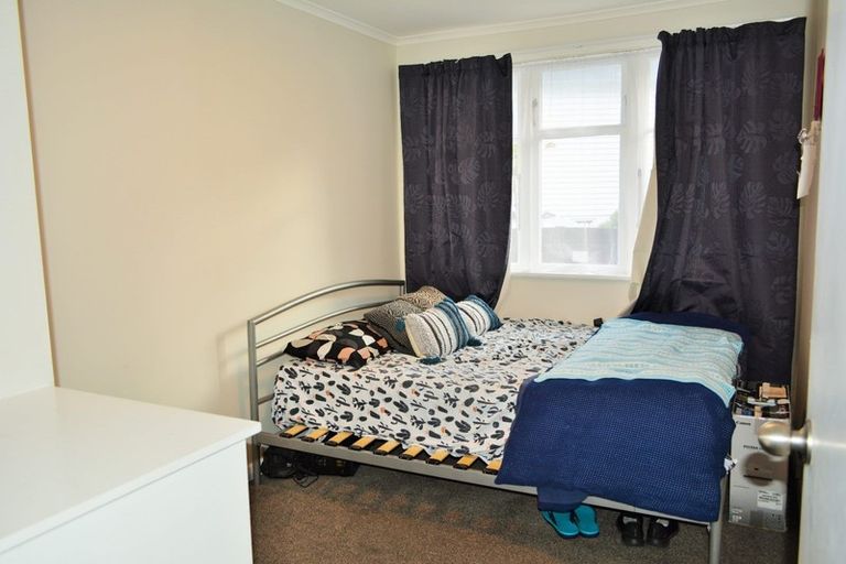 Photo of property in 113 Stokes Valley Road, Stokes Valley, Lower Hutt, 5019