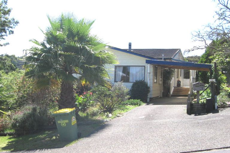 Photo of property in 3 Standish Place, Bayview, Auckland, 0629