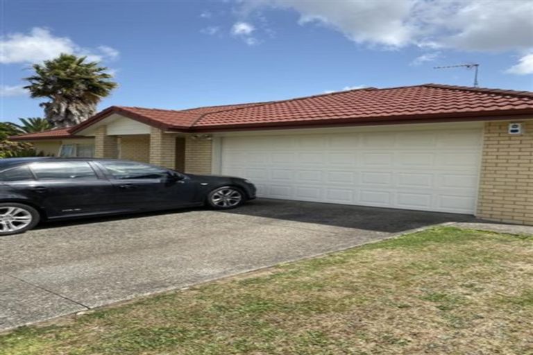 Photo of property in 39 Blackwood Drive, Wattle Downs, Auckland, 2103