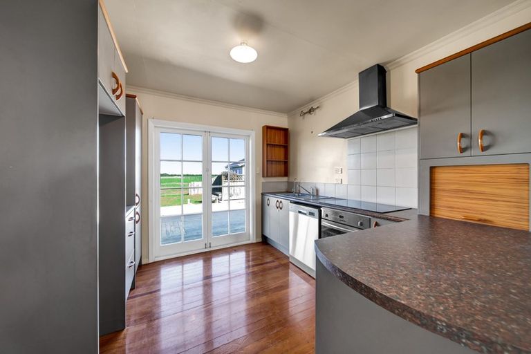 Photo of property in 278 Matangara Road, Hawera, 4672