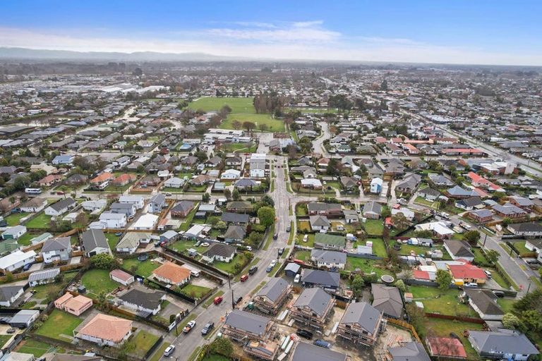 Photo of property in 2/38 Fenchurch Street, Redwood, Christchurch, 8051