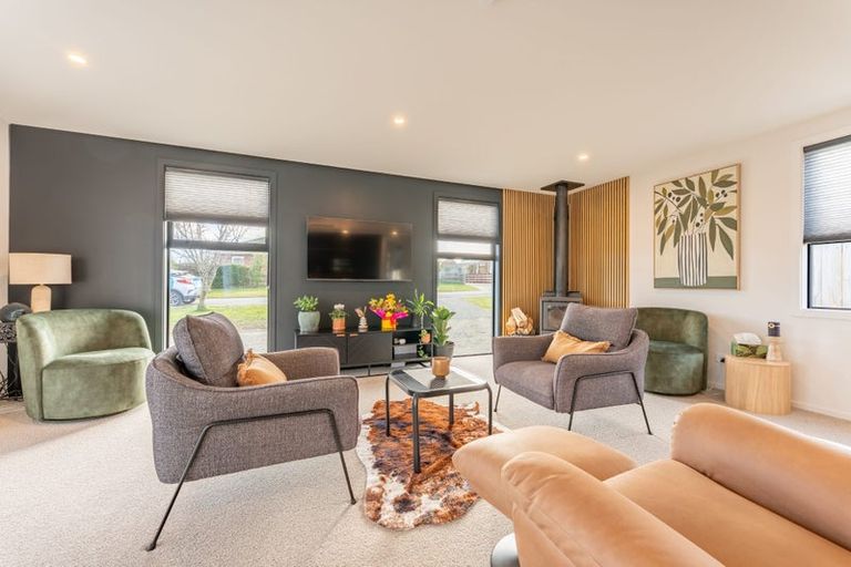Photo of property in 22 Charles Street, Weston, Oamaru, 9401