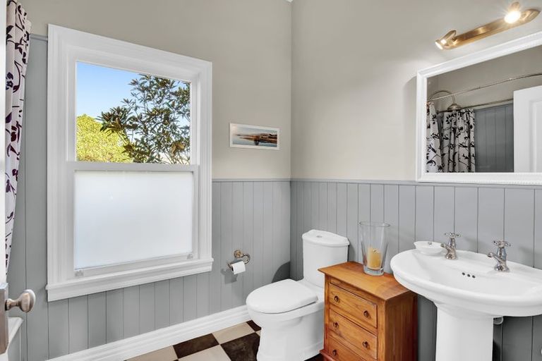 Photo of property in 47 Sandown Road, Te Horo Beach, Otaki, 5581