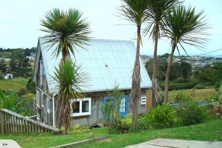 Photo of property in 120a Fairview Avenue, Fairview Heights, Auckland, 0632