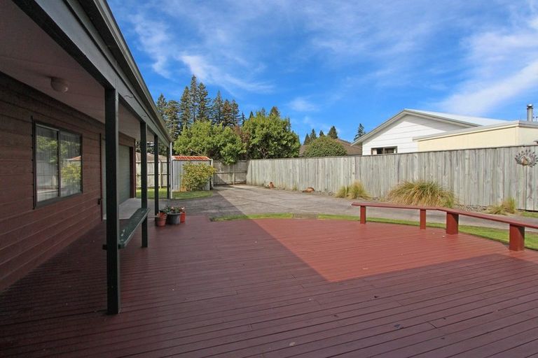 Photo of property in 14 Shirley Street, Mangakakahi, Rotorua, 3015