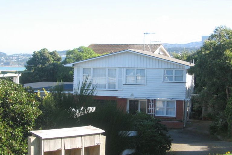 Photo of property in 19 Seatoun Heights Road, Miramar, Wellington, 6022