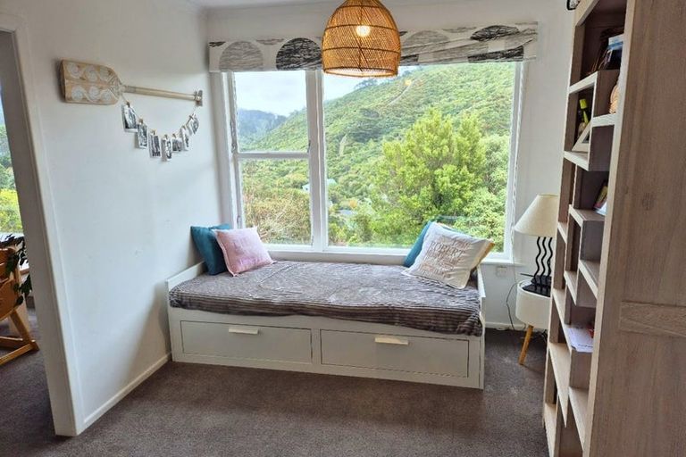 Photo of property in 14 Versailles Street, Karori, Wellington, 6012