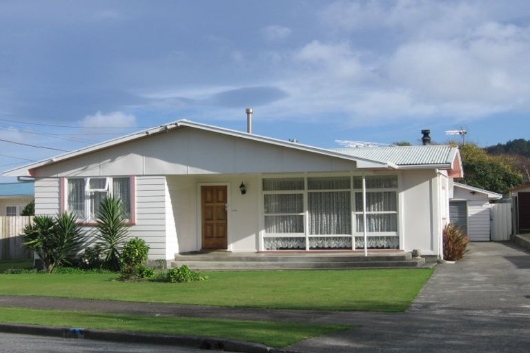 Photo of property in 13 Mcdonald Street, Taita, Lower Hutt, 5011
