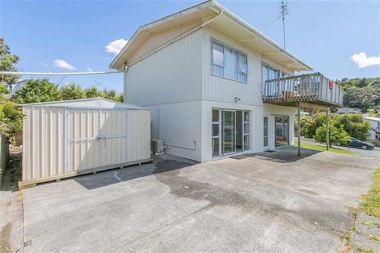 Photo of property in 3 Capitol Road, Matakatia, Whangaparaoa, 0930