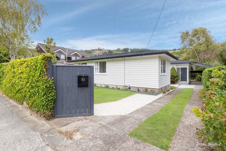Photo of property in 32 Field Street, Silverstream, Upper Hutt, 5019