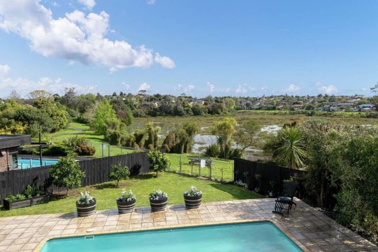 Photo of property in 36 Galloway Crescent, Farm Cove, Auckland, 2012