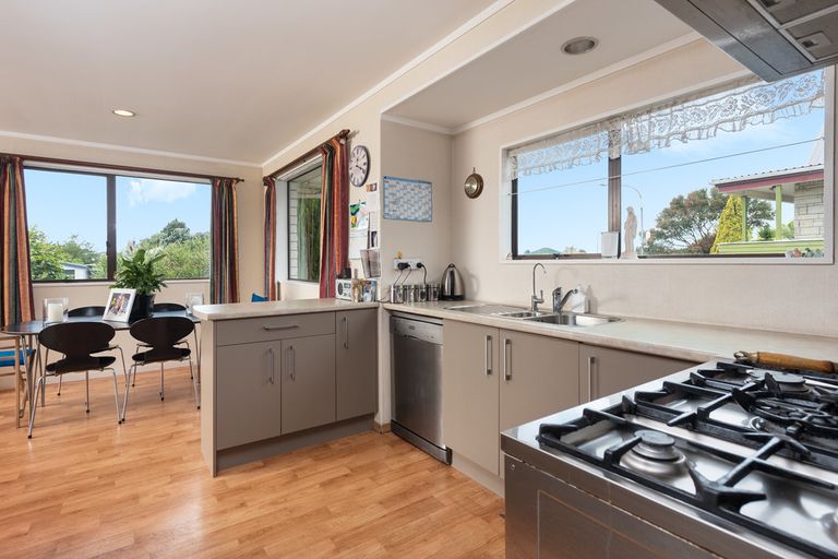 Photo of property in 94 Gloucester Road, Mount Maunganui, 3116
