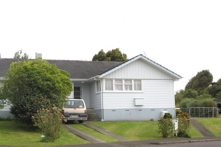 Photo of property in 10 Grenville Street, Marfell, New Plymouth, 4310