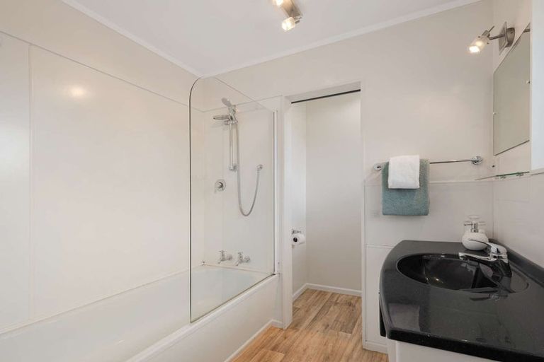 Photo of property in 3b Treadwell Street, Springvale, Whanganui, 4501