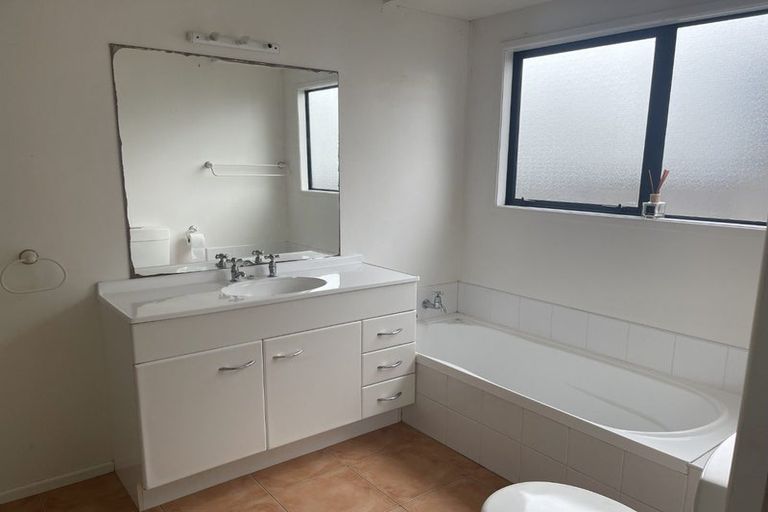 Photo of property in 6b Dickson Road, Papamoa Beach, Papamoa, 3118