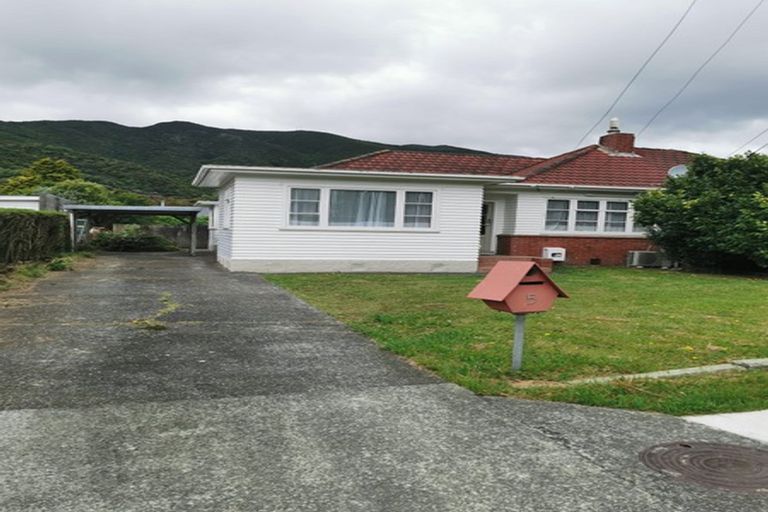 Photo of property in 5 Godley Street, Waterloo, Lower Hutt, 5011