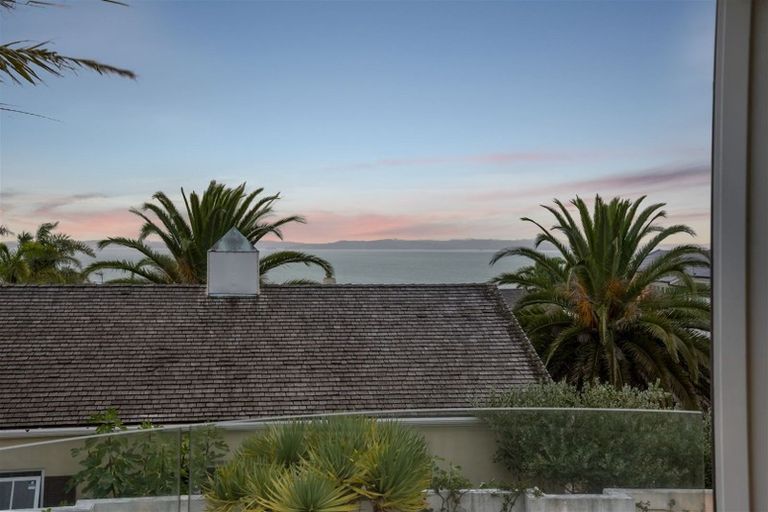 Photo of property in 235 Bleakhouse Road, Mellons Bay, Auckland, 2014