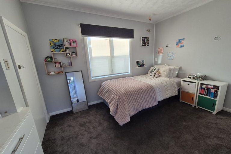 Photo of property in 17 Howe Street, Howick, Auckland, 2014