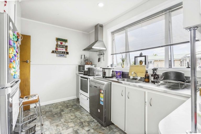 Photo of property in 48 Houchens Road, Glenview, Hamilton, 3206