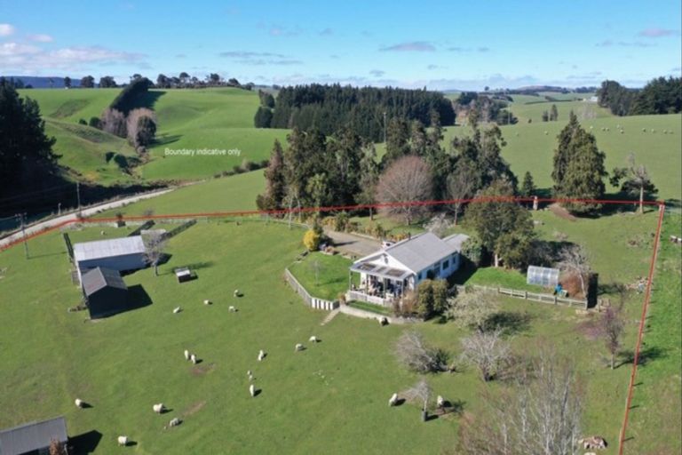 Photo of property in 111 Pollock Road, Glenham, Wyndham, 9891