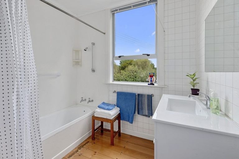 Photo of property in 239 Tangihua Road, Maungakaramea, Whangarei, 0178