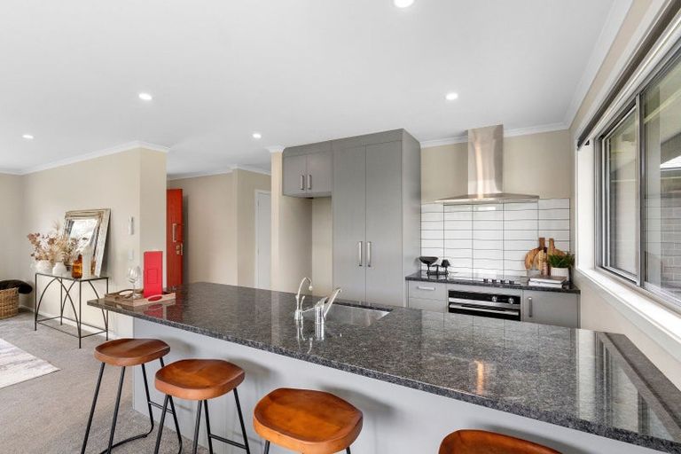 Photo of property in 4 Pohatu Lane, Otaki, 5512