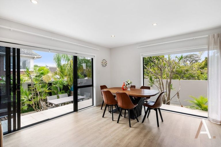 Photo of property in 15a Thatcher Street, Mission Bay, Auckland, 1071