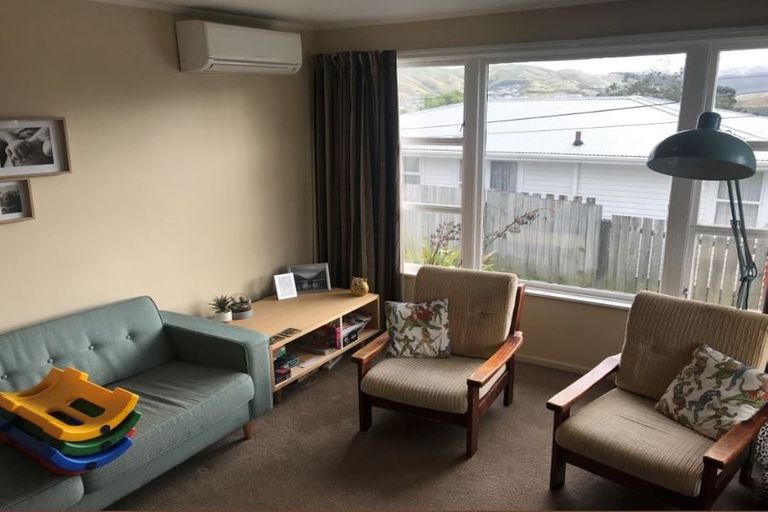 Photo of property in 57 Mark Avenue, Paparangi, Wellington, 6037