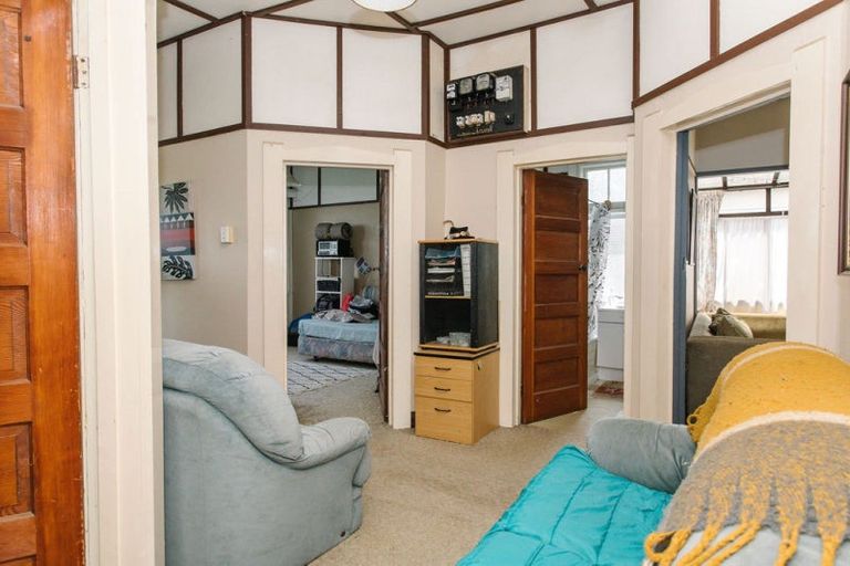 Photo of property in 49 Swinburn Street, Dannevirke, 4930