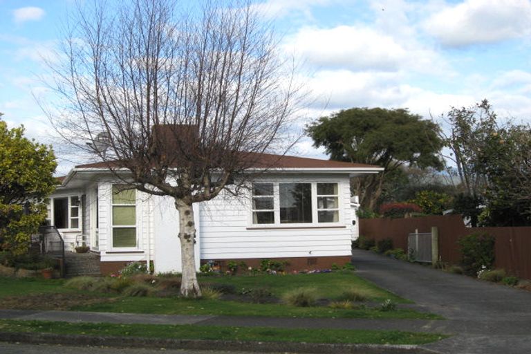 Photo of property in 6 Glen Street, Levin, 5510