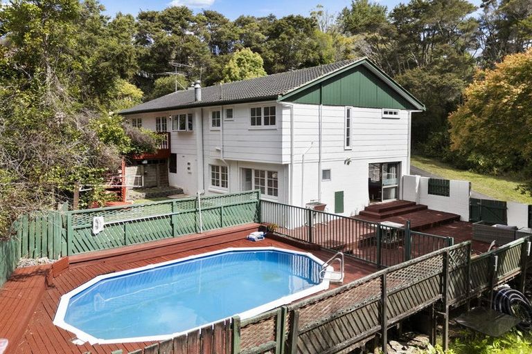 Photo of property in 30 Glencourt Place, Glenfield, Auckland, 0629