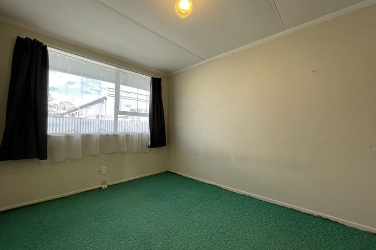 Photo of property in 2/105 Heretaunga Street, Palmerston North, 4414