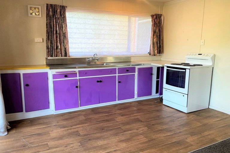 Photo of property in 16 Threadneedle Street, Greymouth, 7805