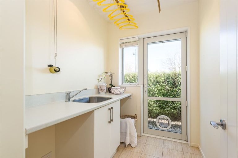 Photo of property in 32 Hakatere Road, Pegasus, 7612