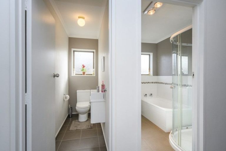 Photo of property in 33 Aintree Crescent, Awapuni, Palmerston North, 4412