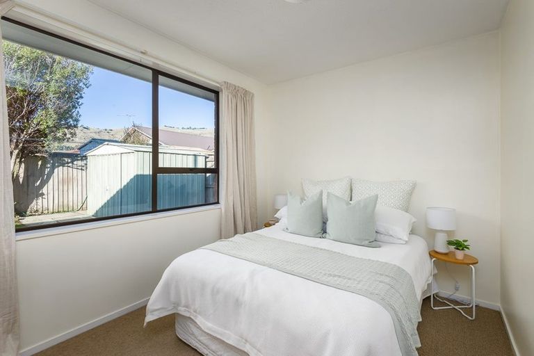 Photo of property in 2/26 Mauger Drive, Heathcote Valley, Christchurch, 8022