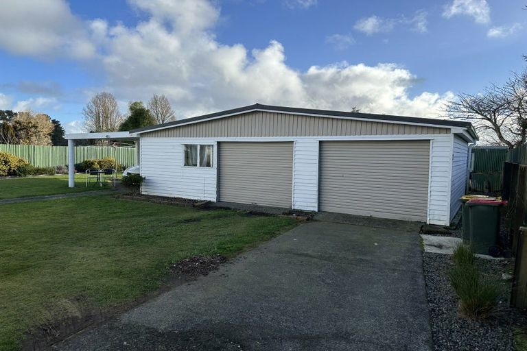 Photo of property in 21 Castle Street, Eltham, 4322