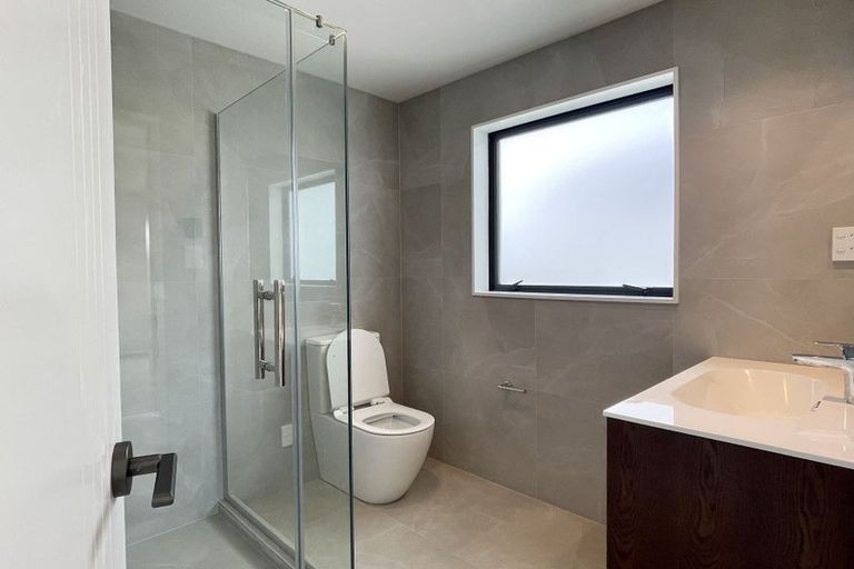 Photo of property in 3c Kaniere Place, Half Moon Bay, Auckland, 2012