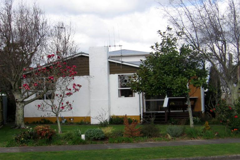Photo of property in 16 Paisley Street, Awapuni, Palmerston North, 4412