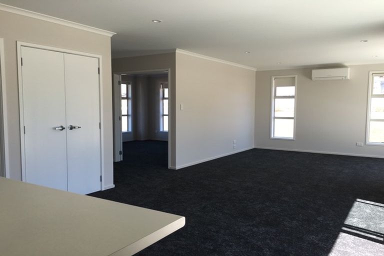 Photo of property in 2 Balmore Crescent, Pokeno, 2402