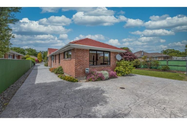 Photo of property in 417 Innes Road, Mairehau, Christchurch, 8052