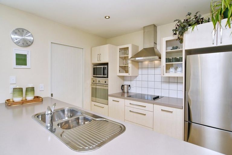 Photo of property in 1/38 Sawyers Arms Road, Northcote, Christchurch, 8052