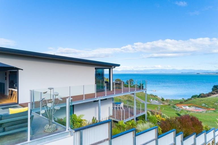 Photo of property in 6 Talisman Heights, Kaiteriteri, Motueka, 7197