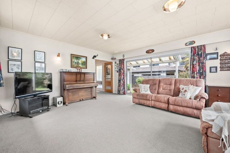 Photo of property in 61 Orr Crescent, Hutt Central, Lower Hutt, 5011