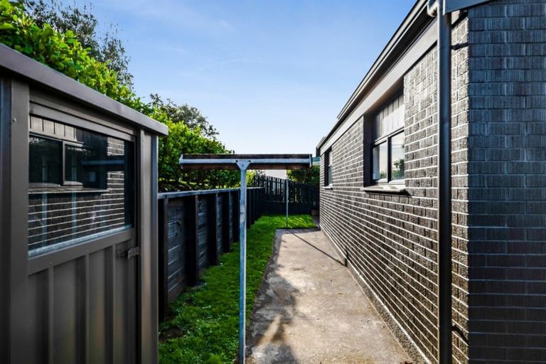 Photo of property in 20 Tiverton Crescent, Whalers Gate, New Plymouth, 4310