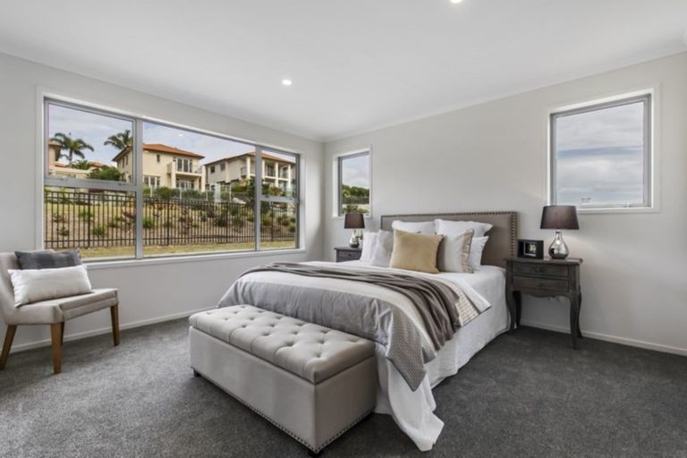 Photo of property in 49 Couldrey Crescent, Red Beach, 0932